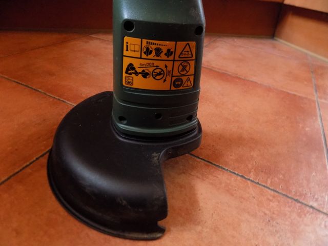 CORTABORDES Black & Decker GL 200