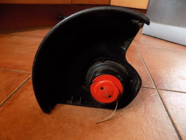 CORTABORDES Black & Decker GL 200