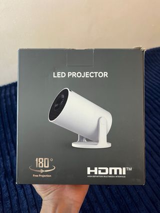 Proyector Portátil HD HY300