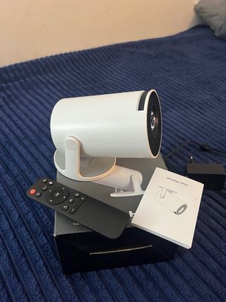 Proyector Portátil HD HY300