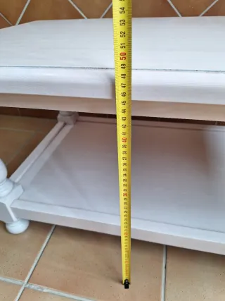 Mesa de centro de madera blanca