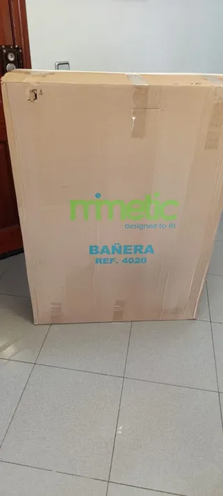 Cambiador bebé con bañera y accesorios