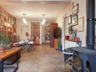 CHALET CON PARCELA AFUERAS BADAJOZ URB.EL MANANTÍO