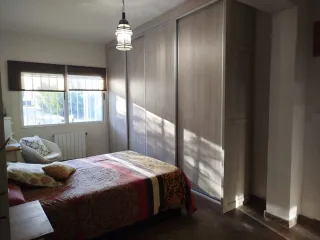 CHALET CON PARCELA AFUERAS BADAJOZ URB.EL MANANTÍO