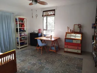 CHALET CON PARCELA AFUERAS BADAJOZ URB.EL MANANTÍO