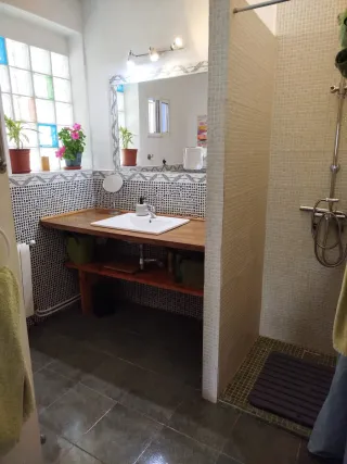 CHALET CON PARCELA AFUERAS BADAJOZ URB.EL MANANTÍO