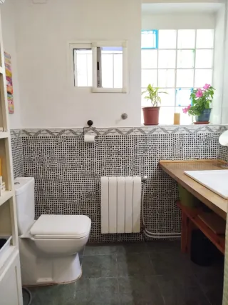 CHALET CON PARCELA AFUERAS BADAJOZ URB.EL MANANTÍO