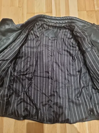 Cazadora hombre de piel con refuerzo Para moto.