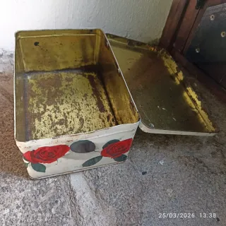 Caja Metálica Colacao Vintage Rosas