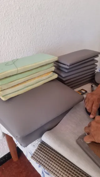 Trabajo manitas, carpintería madera y tapicería