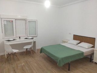Se alquila habitaciónes