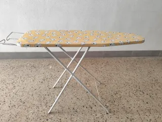 Tabla de planchar con funda