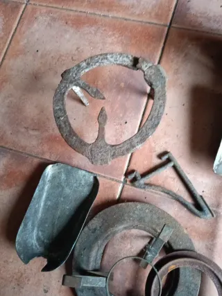 Lote chimenea metal y terracota