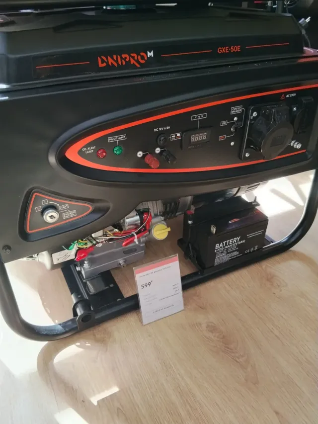 Generador Dnipro-M GX-50E 5000W Gasolina