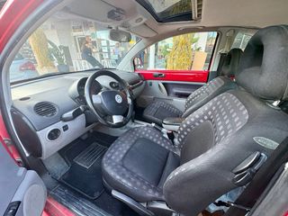 Volkswagen New Beetle 1.9 TDI automático – 2001