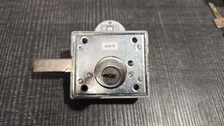 Cerradura de alta seguridad Lince 7930RSA