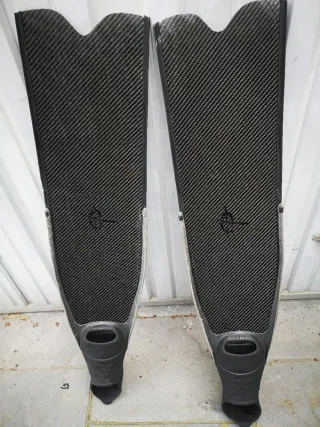 Pinne in carbonio per immersioni