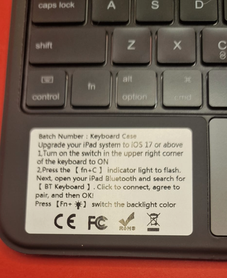 Funda Teclado Magnética iPad Flotante