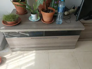 Mueble TV salón madera y cristal