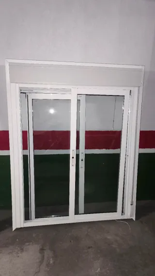 Ventanas aluminio lacadas en blanco