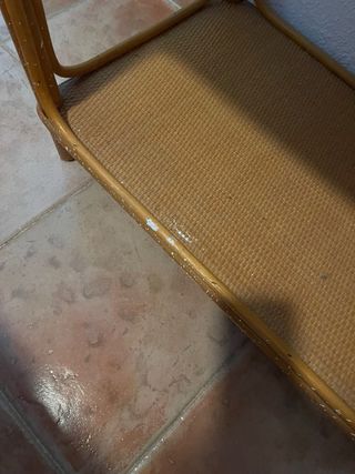 Tocador antiguo de ratán y madera