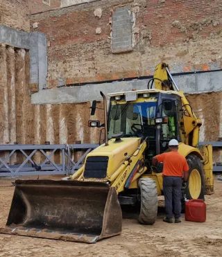 Retroexcavadora New Holland NH95