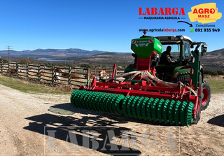 Regenerador + Sembradora de pastos AGRO-MASZ