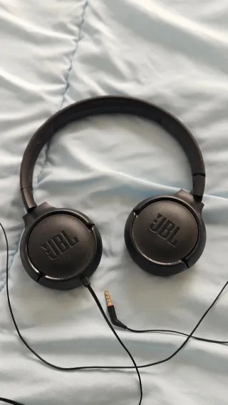 Auriculares JBL Negros con cable