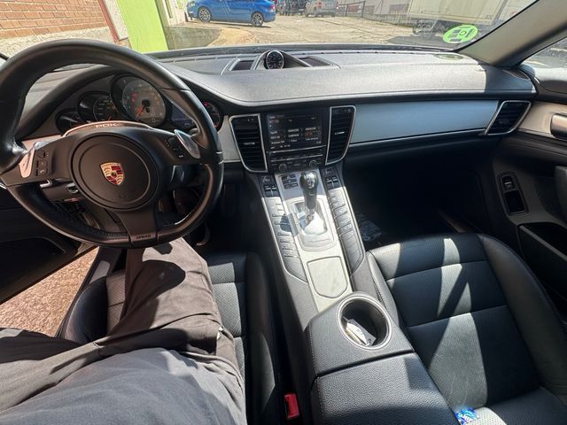 Porsche panamera S 2012