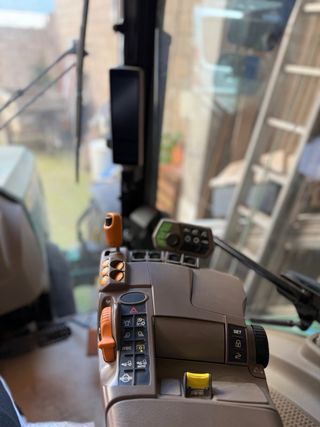 Tractor John Deere 5100R