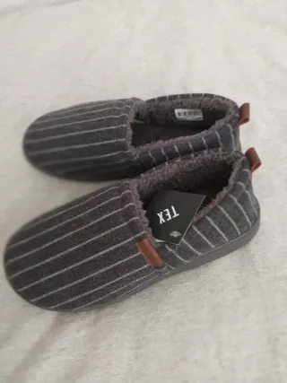 Zapatillas super elegantes y calentitas  para casa