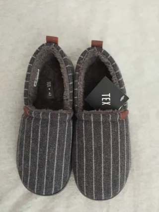 Zapatillas super elegantes y calentitas  para casa