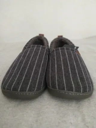 Zapatillas super elegantes y calentitas  para casa