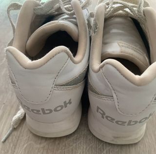 Zapatillas Reebok Blancas y Plateadas