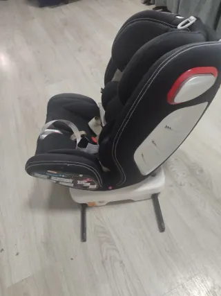 Silla de coche negra