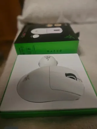 Razer DeathAdder V4 Pro White Edition Ratón.
