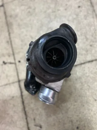 Inyectores BMW 530d  y turbo 3073