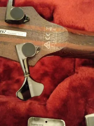 Bajo Ibanez Prestige USA por Sandberg