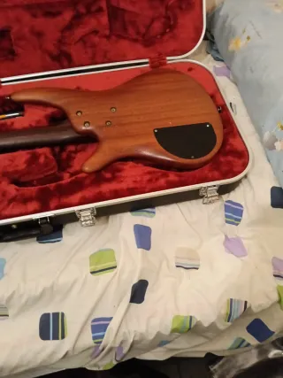 Bajo Ibanez Prestige USA por Sandberg