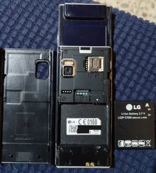 LG Chocolate BL20 - Edición Rara (Lila/Plata)