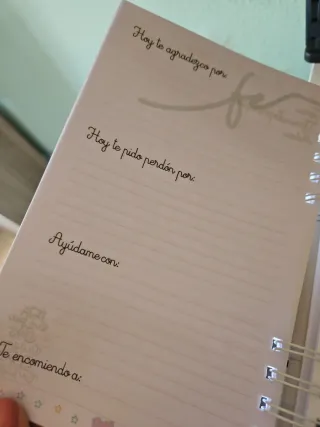 Libreta Fe con diseño floral