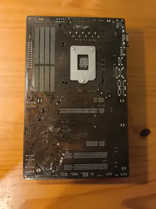 Placa Base ASRock Z77 Pro3 (para reparar)