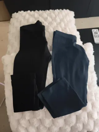 2 Leggings Talla 10 Negro y Talla 8 Azul Kiabi