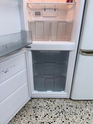 Nevera Corbero 185cm + Lavadora Balay 6kg