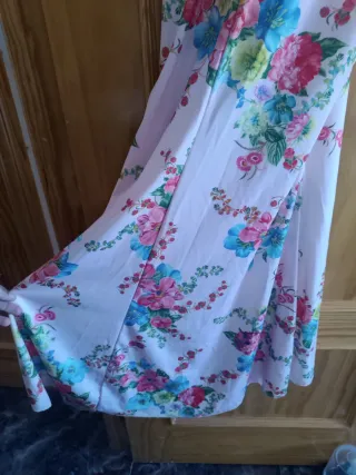 Vestido largo floral rosa