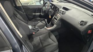 Peugeot 308 Business Line 1.6 HDI 112 FAP 6 vel.