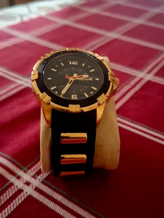 Reloj BECLAY Hombre Negro y Dorado