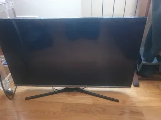 Televisor Samsung Negro 32 pulgadas.