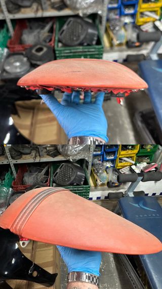 Asiento trasero Aprilia RS50 Culo Avispa