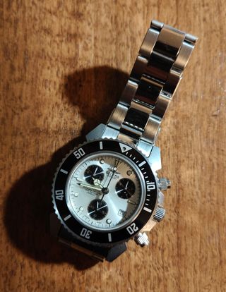 Sector SGE500 Panda Chronograph Diver 500M NOS